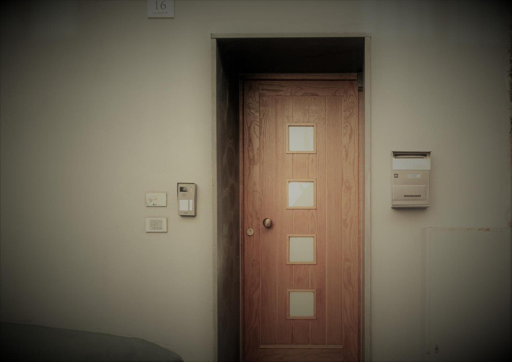 Hostel King House *